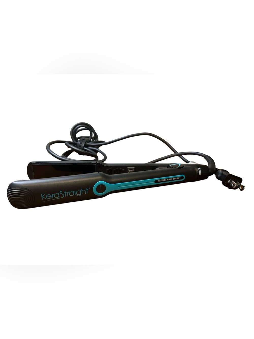 KeraStraight Professional Series Titanium Flat Iron BSKTD15 Hair Straightener